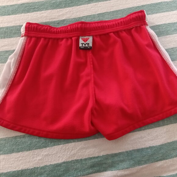 NWOT VINTAGE TYR RED w/ WHITE SIDES JERSEY ATHLETIC / GYM SHORTS, SIZE "XL" - Picture 7 of 11